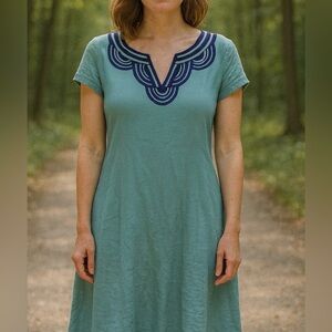 Boden Turquoise Linen Shift Dress Lined Embroidered V-Neck Shirt Sleeve 8 8A